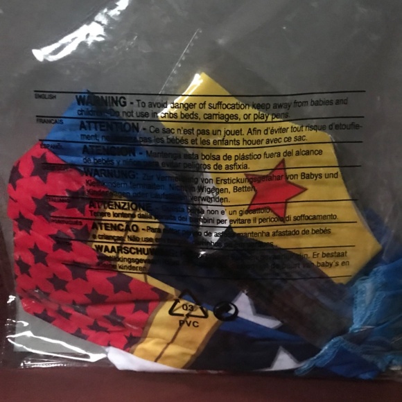 Halloween Wonder Woman Child Costume New with tag Size Medium - Picture 3 of 10